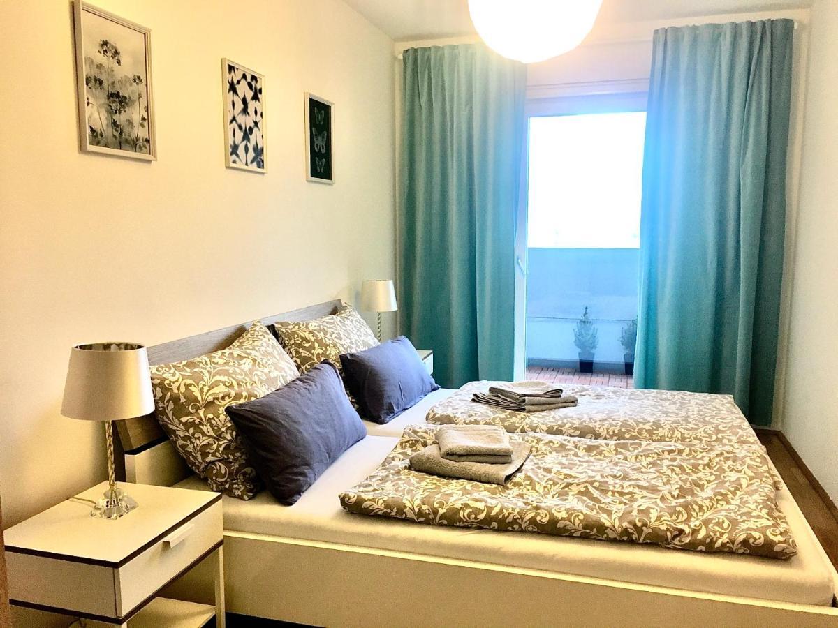 2 Bedroom Apartment Next To Metro U1 And Garage Parking Wien Ngoại thất bức ảnh