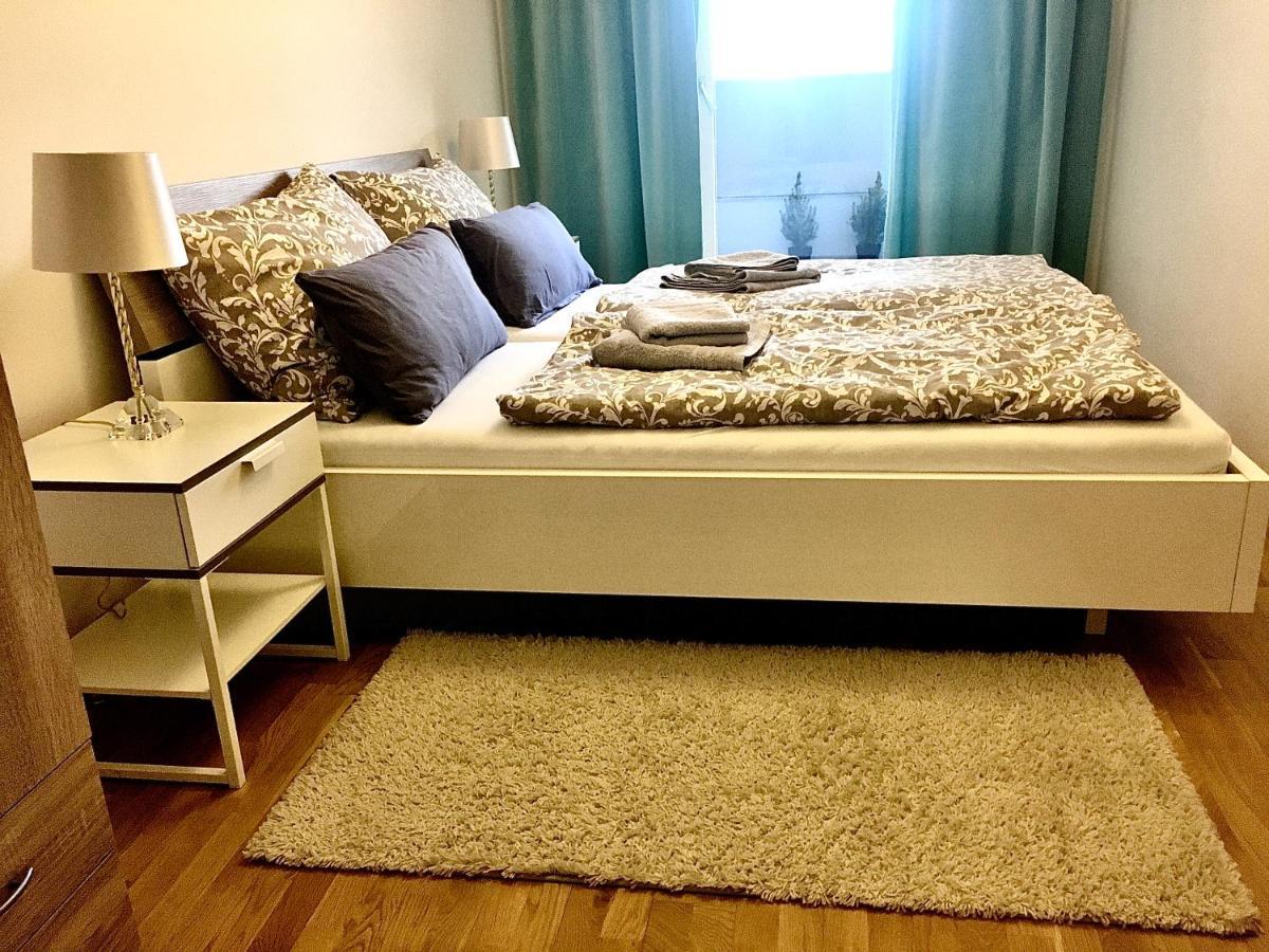 2 Bedroom Apartment Next To Metro U1 And Garage Parking Wien Ngoại thất bức ảnh