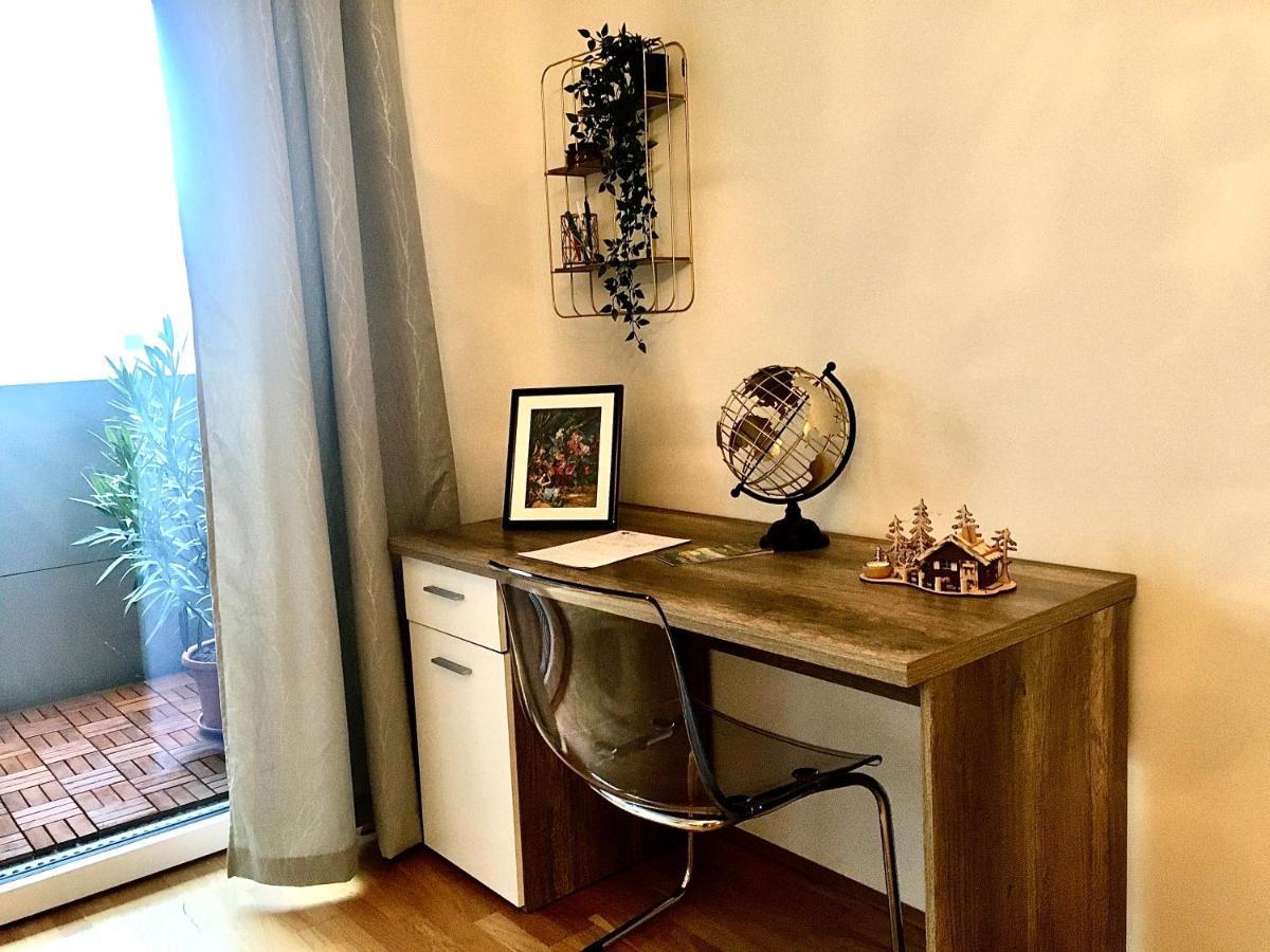 2 Bedroom Apartment Next To Metro U1 And Garage Parking Wien Ngoại thất bức ảnh