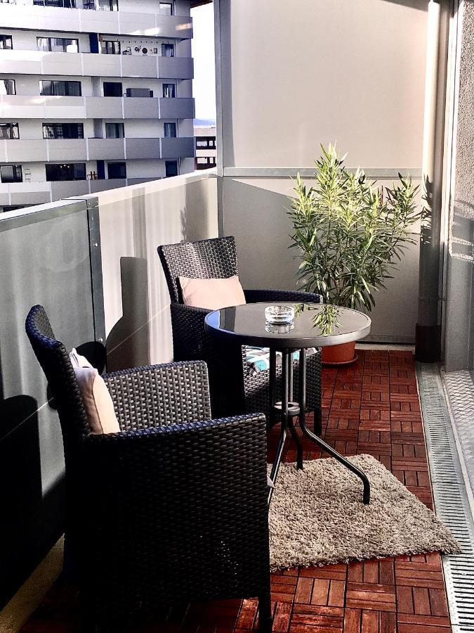 2 Bedroom Apartment Next To Metro U1 And Garage Parking Wien Ngoại thất bức ảnh